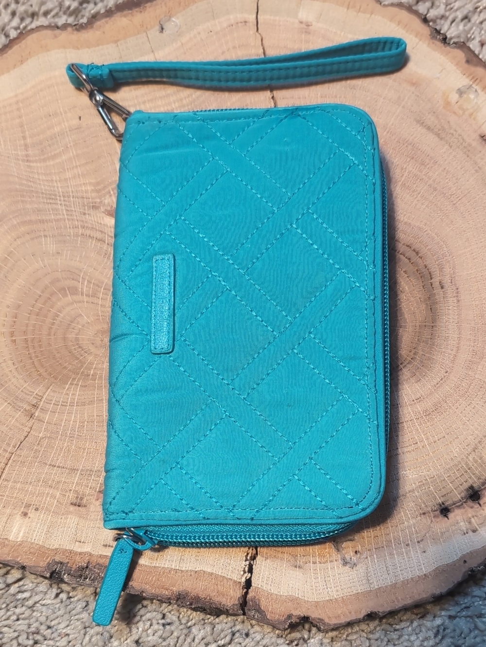 Vera Bradley Turquoise Sea Grab & Go Wristlet Bag Quilted Strap Wallet - Picture 2 of 10